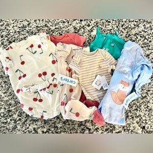 NWT! Baby Girl Outfit Bundle (Carter’s & Gap)